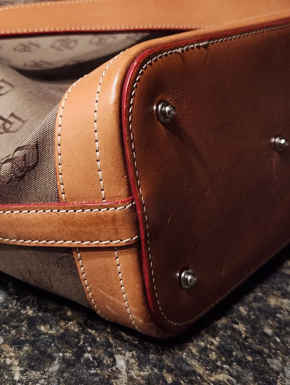 Dooney & Bourke vintage 90